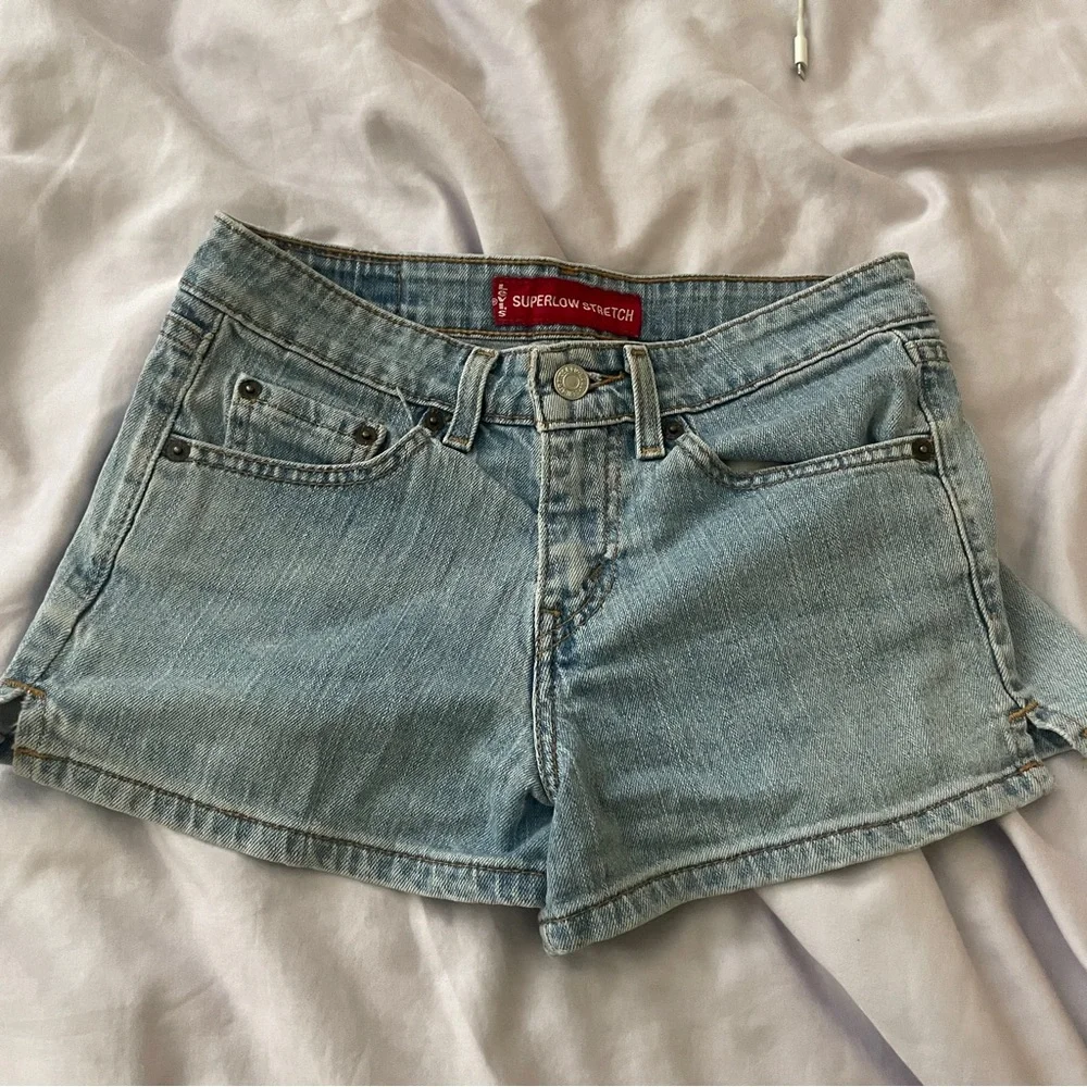 levi’s shorts - Picture 1 of 4